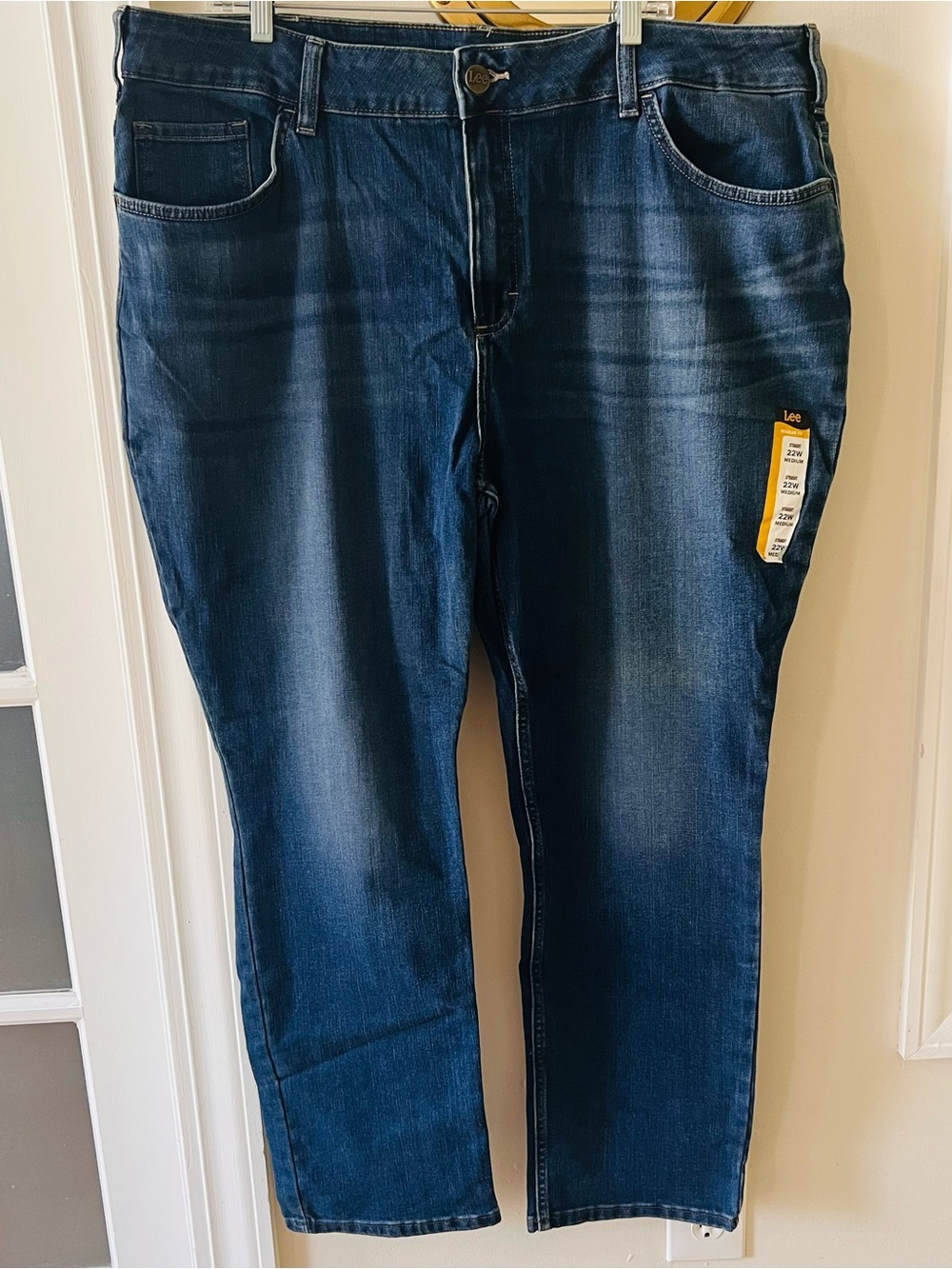 Lee Plus Women’s Regular Fit Straight Leg High Rise Jeans Sz 22W Medium
